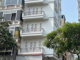Chính chủ cho thuê nhà mặt phố Giang Văn Minh - quận Ba Đình (nhà đầu hồi rất đẹp, sáng, thoáng)